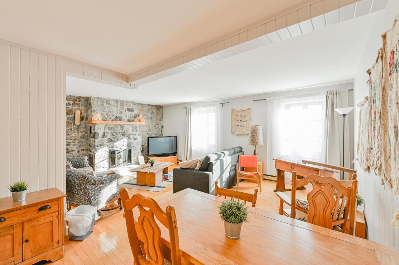 L'Auberge Du Qg La Prairie Екстериор снимка